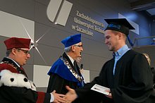 #72. Studenci - Absolwenci Wydziału Informatyki - 2017